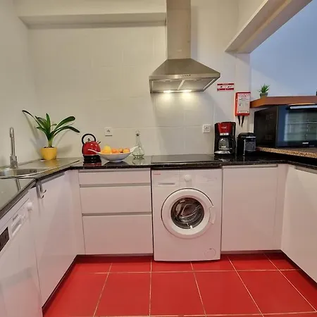 Apartment Modern Flat With Sea View And Direct Access Portimão