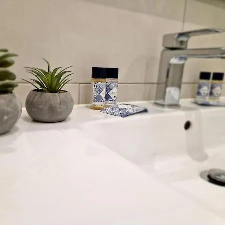 Modern Flat With Sea View And Direct Access شقة بورتيماو