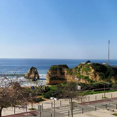 Modern Flat With Sea View And Direct Access Appartement