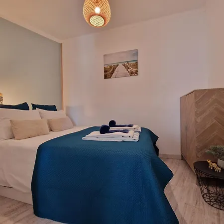 Modern Flat With Sea View And Direct Access Apartment