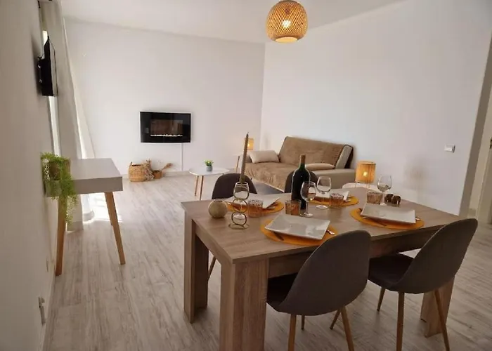 公寓 Modern Flat With Sea View And Direct Access *